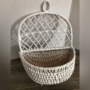 Vtg White Woven Wall Basket